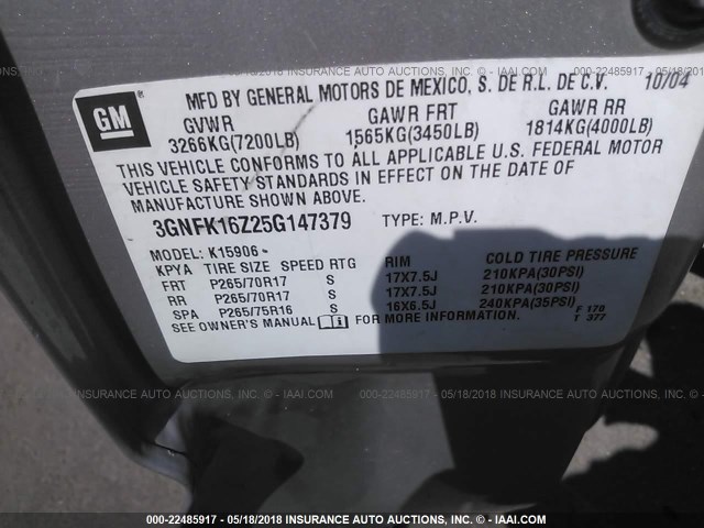 3GNFK16Z25G147379 - 2005 CHEVROLET SUBURBAN K1500 GRAY photo 9