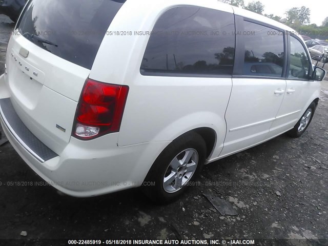 2C4RDGCG9CR364781 - 2012 DODGE GRAND CARAVAN SXT WHITE photo 4