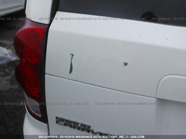 2C4RDGCG9CR364781 - 2012 DODGE GRAND CARAVAN SXT WHITE photo 6