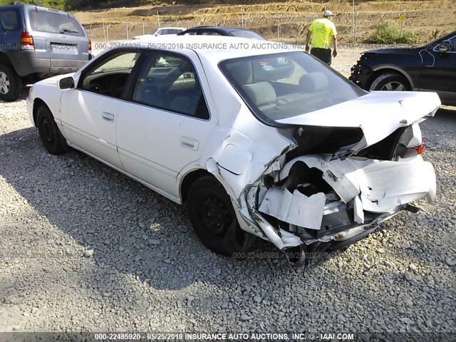 4T1BG22K5YU974376 - 2000 TOYOTA CAMRY CE/LE/XLE WHITE photo 3