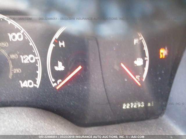 5LMFU27R24LJ11628 - 2004 LINCOLN NAVIGATOR 银色 照片 7