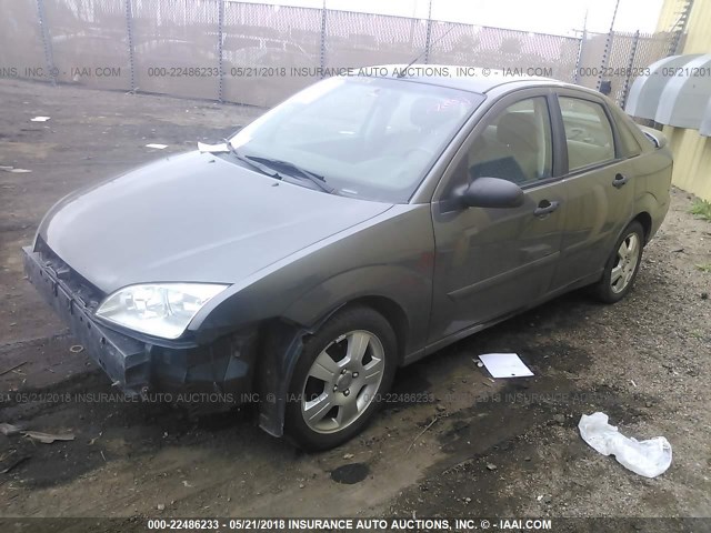 1FAHP34N57W164718 - 2007 FORD FOCUS ZX4/S/SE/SES GRAY photo 2