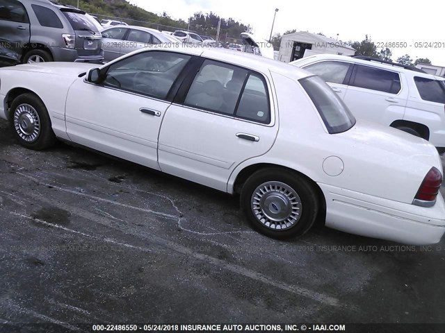 2FAFP73W1XX214933 - 1999 FORD CROWN VICTORIA  WHITE photo 3