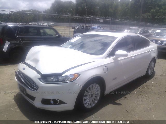 3FA6P0SU0ER376605 - 2014 FORD FUSION TITANIUM PHEV WHITE photo 2