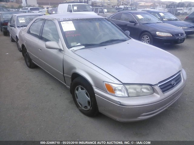 4T1BG22K7YU735637 - 2000 TOYOTA CAMRY CE/LE/XLE 金色 照片 1