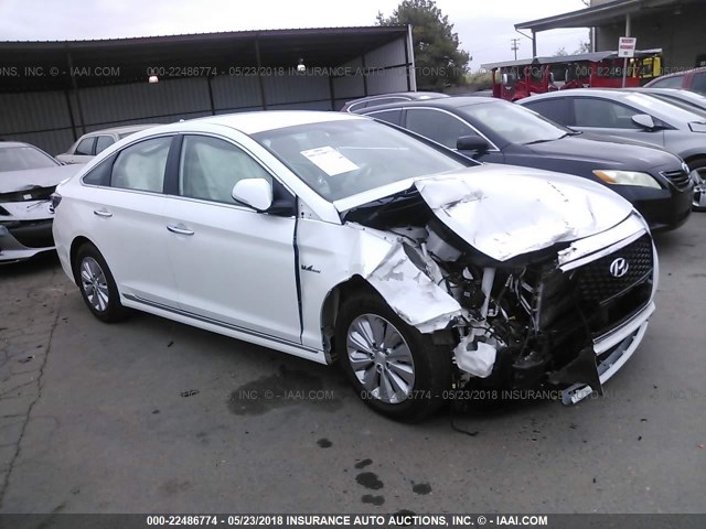 KMHE24L13GA011621 - 2016 HYUNDAI SONATA HYBRID/SE WHITE photo 1