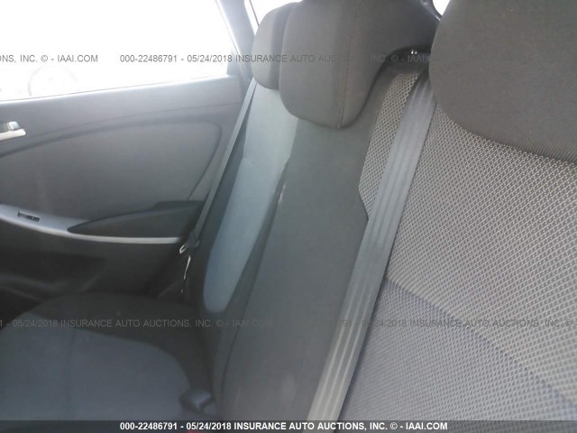 KMHCT5AE8DU076295 - 2013 HYUNDAI ACCENT GLS/GS GRAY photo 8