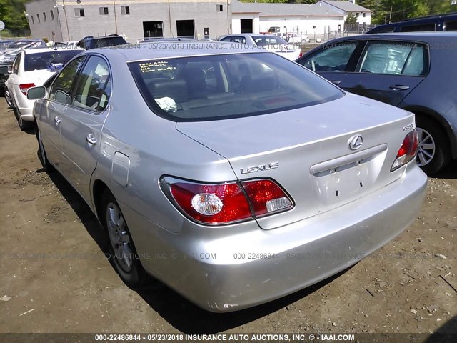 JTHBF30G420026169 - 2002 LEXUS ES 300 SILVER photo 3