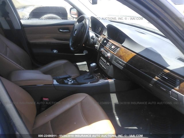 WBAPK5G59BNN30283 - 2011 BMW 328 XI SULEV BLUE photo 5