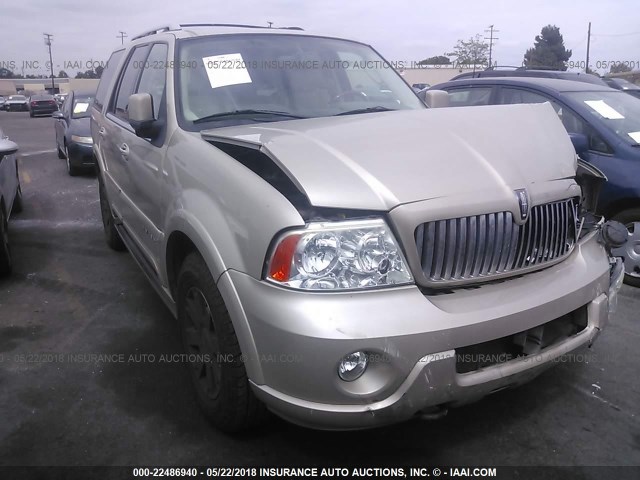 5LMFU28R94LJ29915 - 2004 LINCOLN NAVIGATOR GOLD photo 1