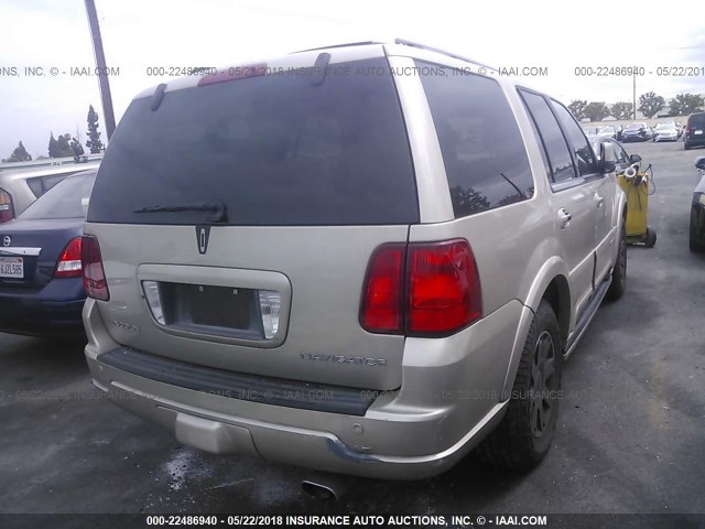 5LMFU28R94LJ29915 - 2004 LINCOLN NAVIGATOR GOLD photo 4