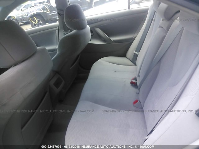 4T1BF3EKXBU672013 - 2011 TOYOTA CAMRY SE/LE/XLE GRAY photo 8