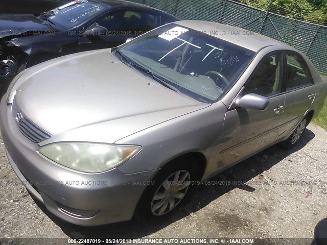4T1BE32K06U152450 - 2006 TOYOTA CAMRY LE/XLE/SE ოქროსფერი ფოტო 2