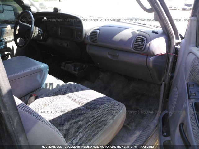 3B7KF26D4WM204805 - 1998 DODGE RAM 2500 BLACK photo 5