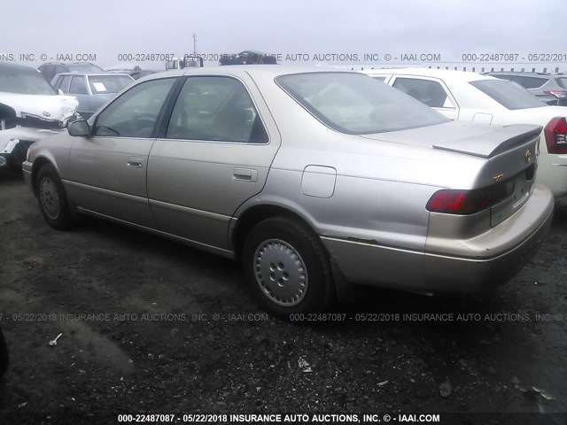 JT2BG22K8V0025923 - 1997 TOYOTA CAMRY LE/XLE ოქროსფერი ფოტო 3