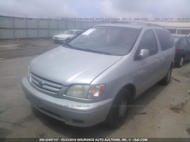 4T3ZF13C22U463337 - 2002 TOYOTA SIENNA LE/XLE SILVER photo 2