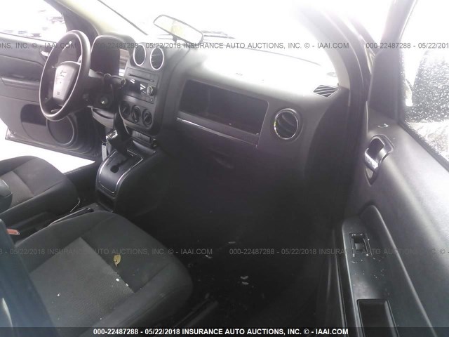 1J4FT47B29D140518 - 2009 JEEP COMPASS SPORT BLACK photo 5