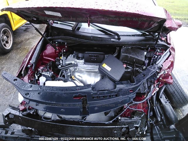 4T1BF1FK1HU791368 - 2017 TOYOTA CAMRY LE/XLE/SE/XSE RED photo 10