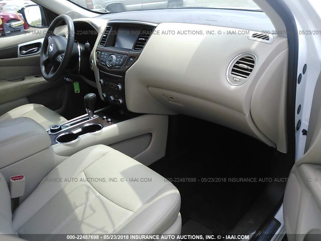 5N1DR2MM5HC635558 - 2017 NISSAN PATHFINDER S/SV/SL/PLATINUM 白色 照片 5