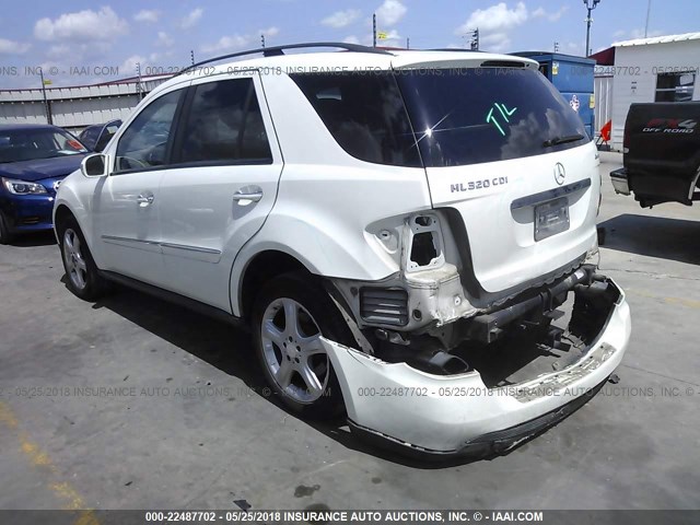 4JGBB22E58A304935 - 2008 MERCEDES-BENZ ML 320 CDI WHITE photo 3