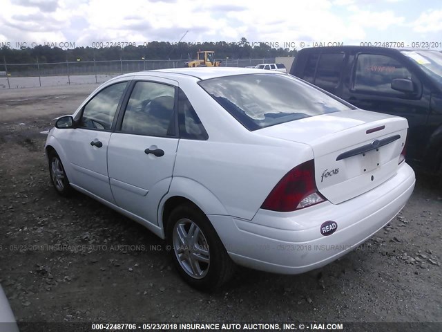 1FAFP34P21W213423 - 2001 FORD FOCUS SE/SE COMFORT WHITE photo 3