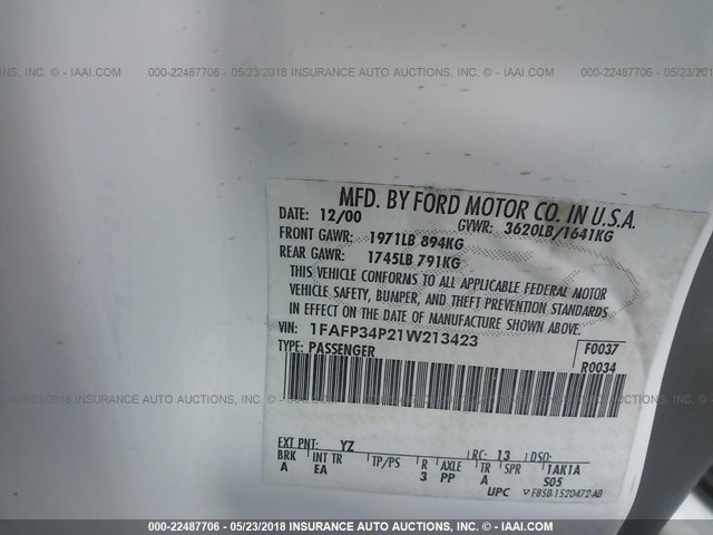 1FAFP34P21W213423 - 2001 FORD FOCUS SE/SE COMFORT WHITE photo 9