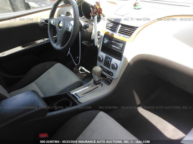 1G1ZC5E10BF283442 - 2011 CHEVROLET MALIBU 1LT GOLD photo 5