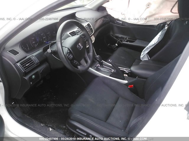 1HGCR2F54FA050308 - 2015 HONDA ACCORD SPORT 白色 照片 5