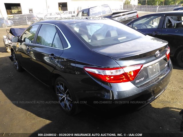 4T1BF1FK1GU166824 - 2016 TOYOTA CAMRY LE/XLE/SE/XSE 蓝色 照片 3