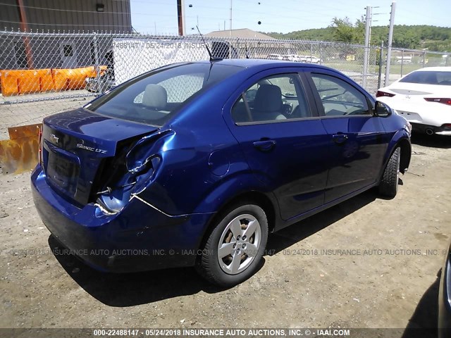 1G1JA5SH2D4218515 - 2013 CHEVROLET SONIC LS 蓝色 照片 4