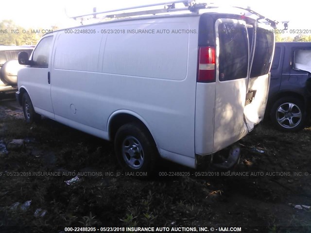 1GCFG15X261236413 - 2006 CHEVROLET EXPRESS G1500  WHITE photo 3