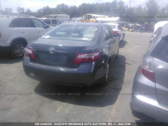 4T1BE46K37U702600 - 2007 TOYOTA CAMRY NEW GENERAT CE/LE/XLE/SE GRAY photo 4