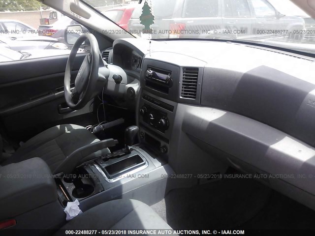 1J4GS48K05C683517 - 2005 JEEP GRAND CHEROKEE LAREDO/COLUMBIA/FREEDOM 蓝色 照片 5