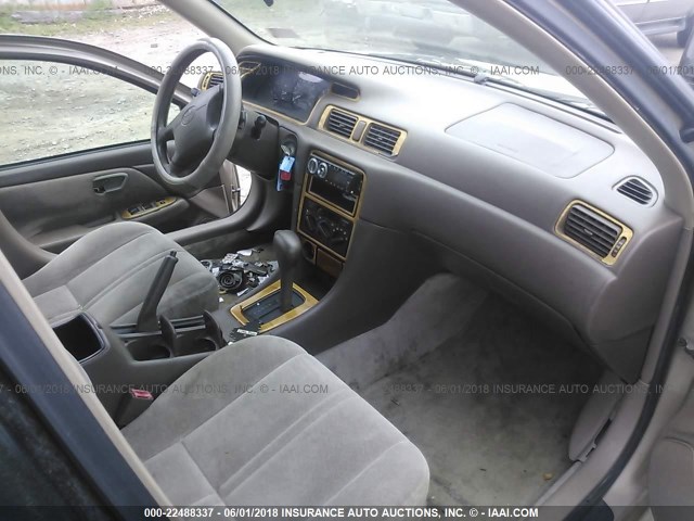4T1BG22K3VU174851 - 1997 TOYOTA CAMRY CE/LE/XLE 棕色 照片 5