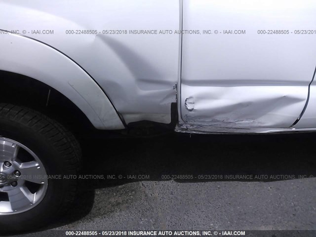 5TETU62N66Z249702 - 2006 TOYOTA TACOMA PRERUNNER ACCESS CAB WHITE photo 6