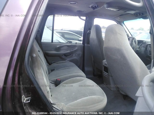 1FMRU15W91LB19403 - 2001 FORD EXPEDITION XLT 紫色 照片 8