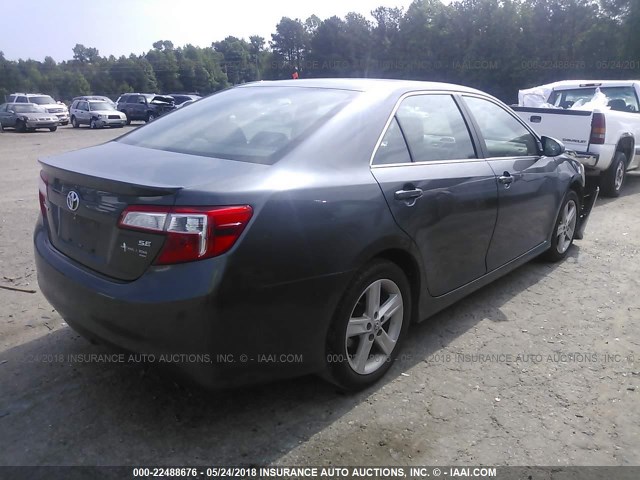 4T1BF1FKXCU052136 - 2012 TOYOTA CAMRY SE/LE/XLE ლურჯი ფოტო 4