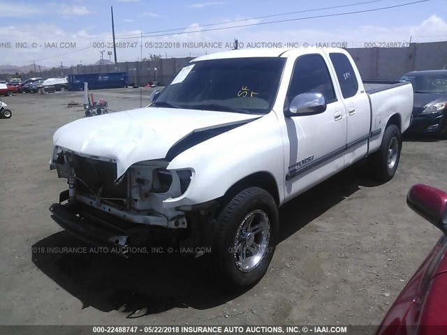 5TBRN34191S149995 - 2001 TOYOTA TUNDRA ACCESS CAB SR5 WHITE photo 2