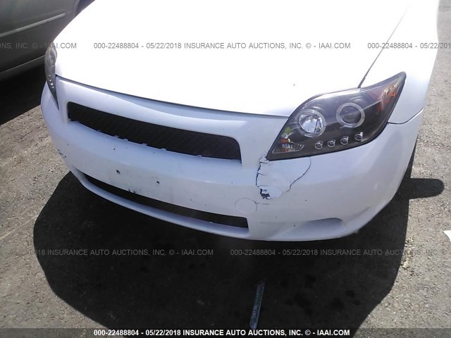 JTKDE167X80224975 - 2008 TOYOTA SCION TC 白色 照片 6