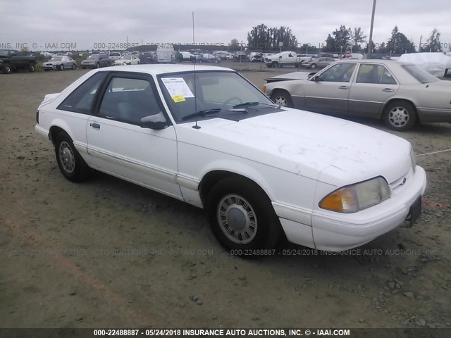 1FACP41M3PF139795 - 1993 FORD MUSTANG LX WHITE photo 1