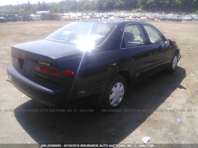 4T1BG22K3XU392081 - 1999 TOYOTA CAMRY CE/LE/XLE 海军蓝 照片 4