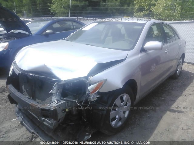 4T1BE46K28U790654 - 2008 TOYOTA CAMRY CE/LE/XLE/SE SILVER photo 2