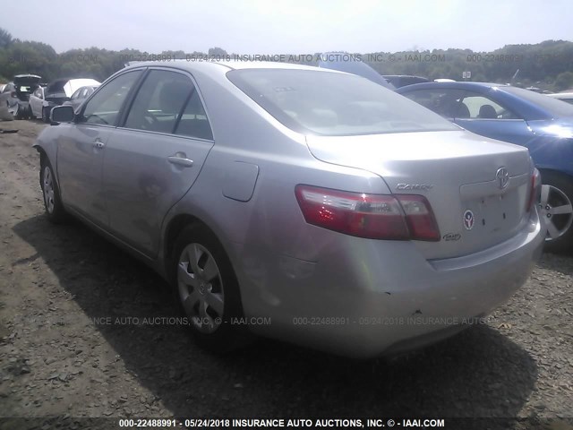 4T1BE46K28U790654 - 2008 TOYOTA CAMRY CE/LE/XLE/SE SILVER photo 3