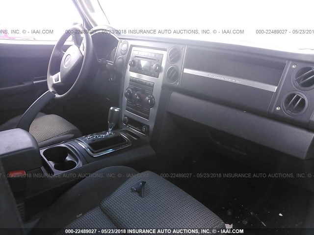 1J8HG48K28C150223 - 2008 JEEP COMMANDER SPORT ვერცხლისფერი ფოტო 5