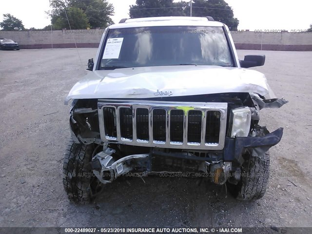 1J8HG48K28C150223 - 2008 JEEP COMMANDER SPORT SILVER photo 6