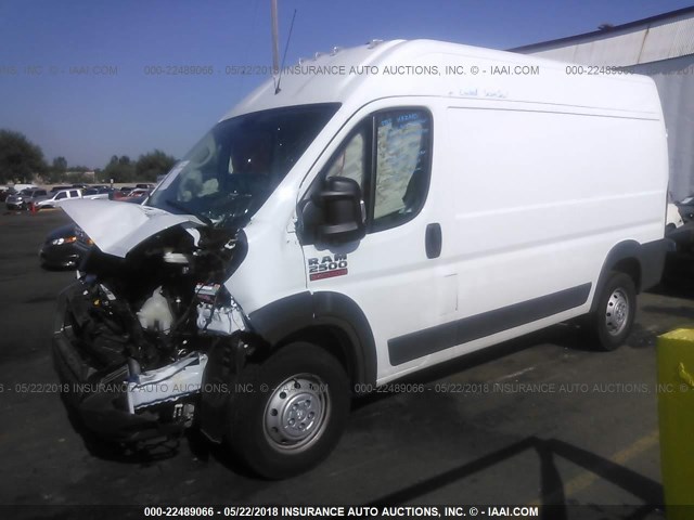 3C6TRVCG1JE101900 - 2018 RAM PROMASTER 2500 2500 HIGH WHITE photo 2