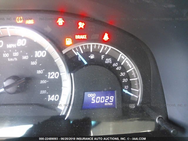 4T1BF1FK4EU829011 - 2014 TOYOTA CAMRY L/SE/LE/XLE ნაცრისფერი ფოტო 7