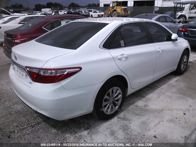 4T4BF1FK5FR498740 - 2015 TOYOTA CAMRY LE/XLE/SE/XSE WHITE photo 4