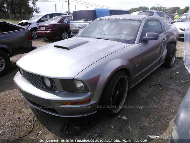 1ZVHT82H685102152 - 2008 FORD MUSTANG GT GRAY photo 2