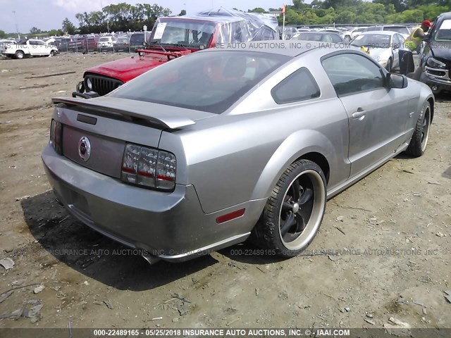 1ZVHT82H685102152 - 2008 FORD MUSTANG GT GRAY photo 4